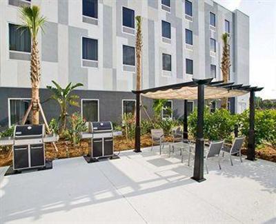 фото отеля Hampton Inn & Suites Sarasota-Bradenton Airport