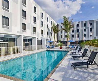 фото отеля Hampton Inn & Suites Sarasota-Bradenton Airport