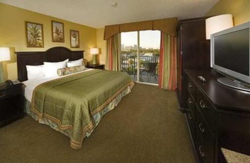 фото отеля Embassy Suites Fort Lauderdale