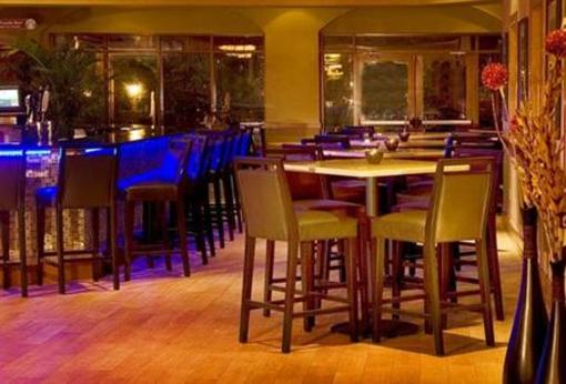 фото отеля Embassy Suites Fort Lauderdale