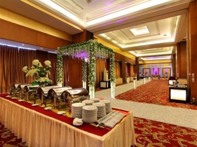 фото отеля Best Western Mangga Dua Hotel and Residence