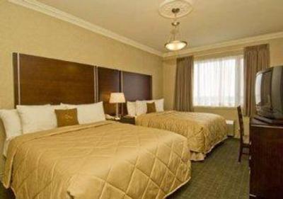 фото отеля Quality Suites Oakville