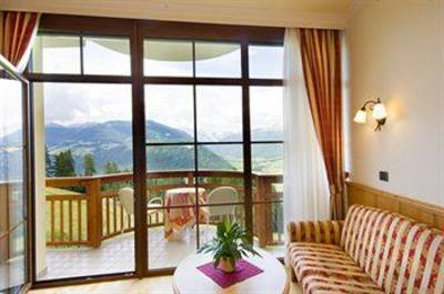 фото отеля Alpin Panorama Hotel Hubertus