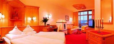 фото отеля Alpin Panorama Hotel Hubertus