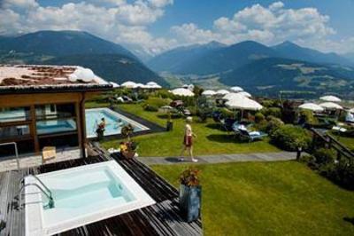 фото отеля Alpin Panorama Hotel Hubertus