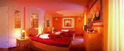 фото отеля Alpin Panorama Hotel Hubertus