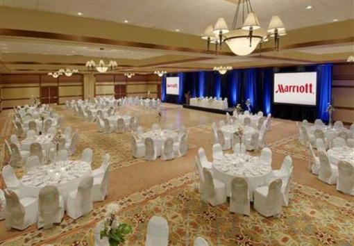 фото отеля Edmonton Marriott at River Cree Resort