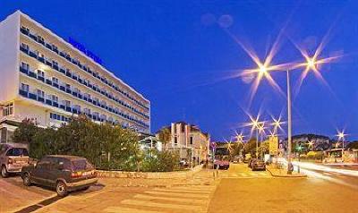 фото отеля Hotel Petka