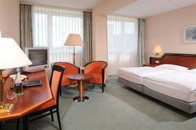 фото отеля Maritim Hotel Halle