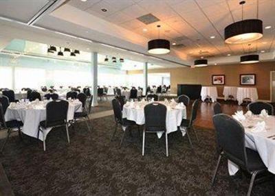 фото отеля Shoreline Inn & Suites Muskegon