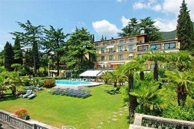 фото отеля Hotel Villa Capri Gardone Riviera