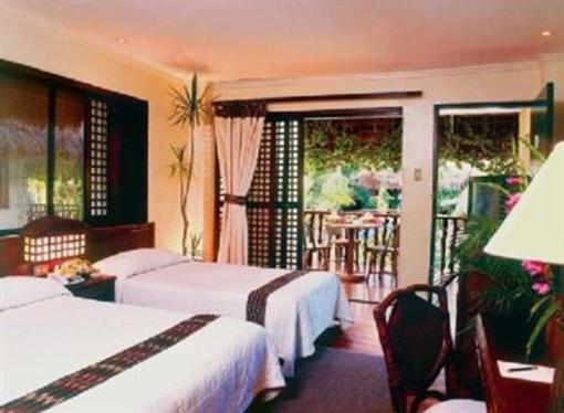 фото отеля Maribago Bluewater Beach Resort