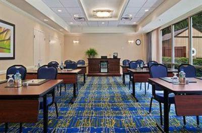 фото отеля Hilton Suites Atlanta Perimeter