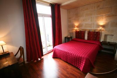 фото отеля Hotel de la Tour Intendance