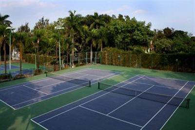 фото отеля Hotel Racquet Cuernavaca