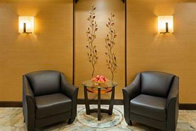 фото отеля Holiday Inn Express Hotel & Suites Butte