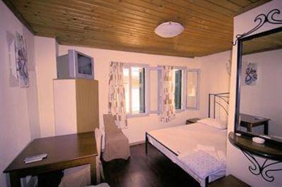 фото отеля Alyzia ?otel
