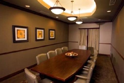фото отеля Four Points by Sheraton Knoxville Cumberland House
