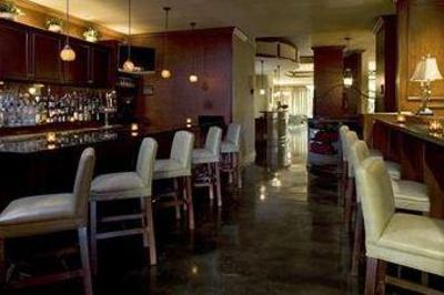 фото отеля Four Points by Sheraton Knoxville Cumberland House