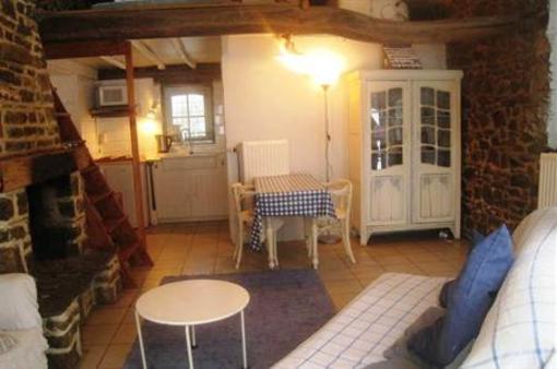 фото отеля Tout Petit Gite Laval