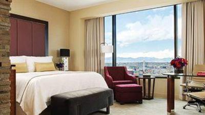 фото отеля Four Seasons Hotel Denver