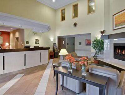 фото отеля Super 8 Moncton - Dieppe