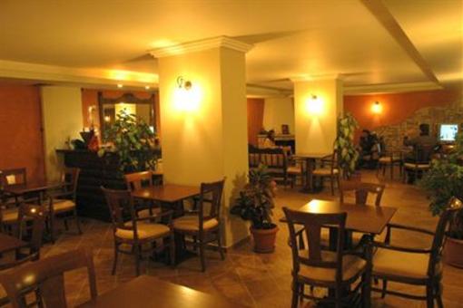 фото отеля Aroanios Hotel