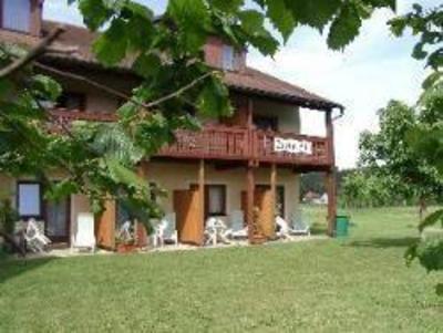 фото отеля Gasthof Blauer Bock