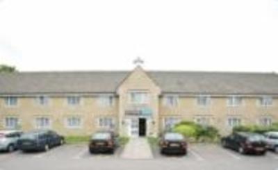 фото отеля Travelodge Burford Cotswolds