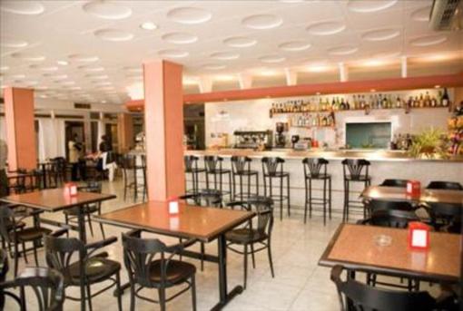 фото отеля Hostal Costa Blanca Ibiza