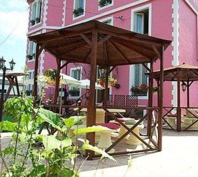 фото отеля Logis Le Castel De Larralde