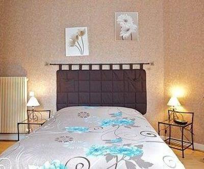 фото отеля Logis Le Castel De Larralde