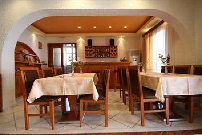 фото отеля Hotel Iliovasilema