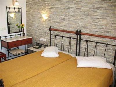 фото отеля Hotel Iliovasilema