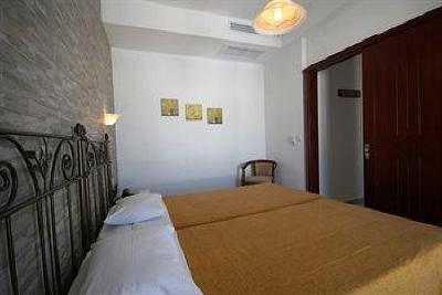 фото отеля Hotel Iliovasilema
