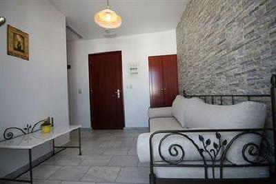 фото отеля Hotel Iliovasilema