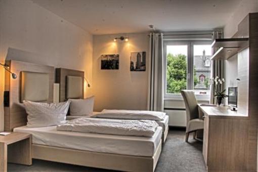 фото отеля Hotel Oranien Dillenburg