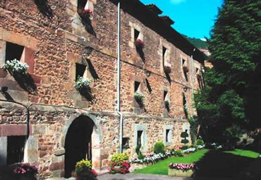 фото отеля Nuestra Senora De Caldas Hotel Los Corrales de Buelna