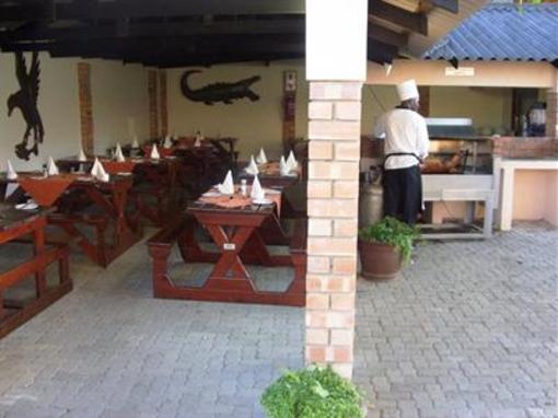 фото отеля Elephant Lake Inn