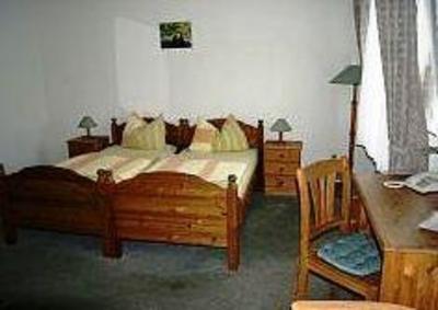 фото отеля Landhotel & Restaurant Zum Krug im Grunen Kranze