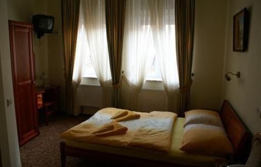 фото отеля Hotel Pod Ratuszem