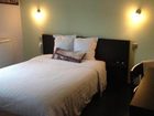 фото отеля Hostellerie du Lion d'Or Beaumont-le-Roger