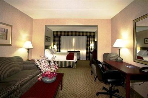 фото отеля Holiday Inn Express Hotel & Suites Toronto Mississauga
