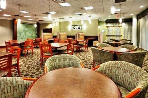 фото отеля Holiday Inn Express Hotel & Suites Toronto Mississauga