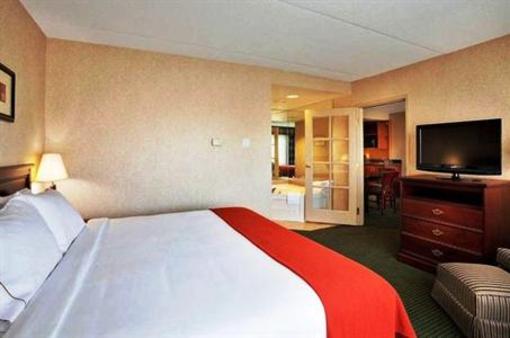 фото отеля Holiday Inn Express Hotel & Suites Toronto Mississauga
