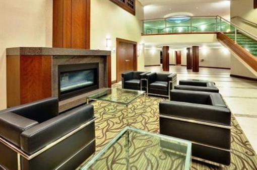 фото отеля Holiday Inn Express Hotel & Suites Toronto Mississauga