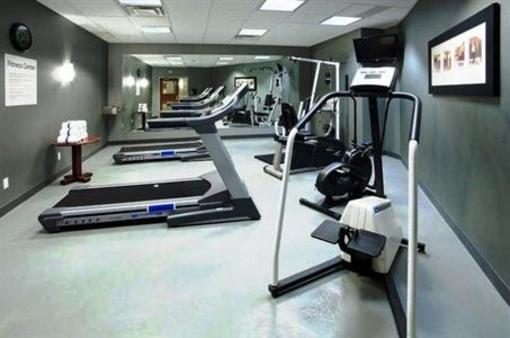 фото отеля Holiday Inn Express Hotel & Suites Toronto Mississauga