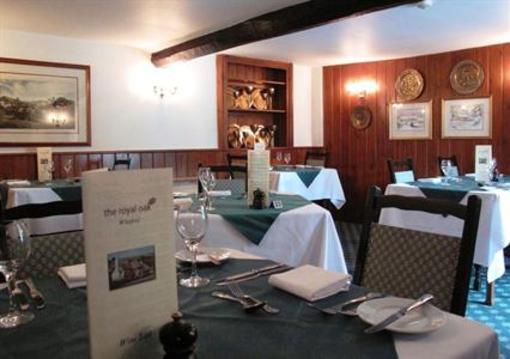 фото отеля Royal Oak Inn
