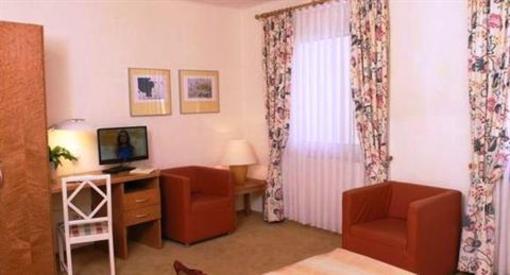 фото отеля Hotel Sonne Gersfeld