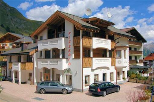 фото отеля Hotel Camona
